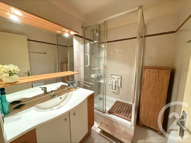 Appartement F3 &agrave; louer - 3 pi&egrave;ces - 75,04 m2 - Vanves - 92 - ILE-DE-FRANCE