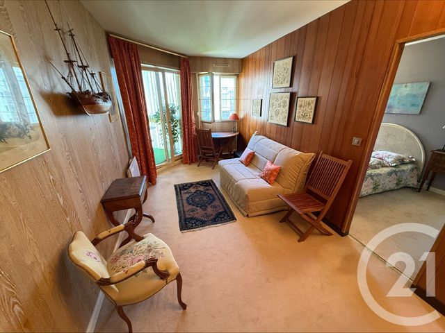 Appartement F3 &agrave; louer - 3 pi&egrave;ces - 75,04 m2 - Vanves - 92 - ILE-DE-FRANCE