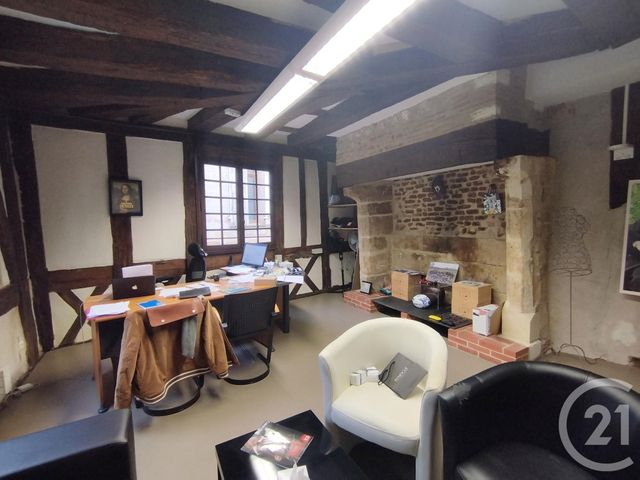 Bureaux à louer - 109.83 m2 - 24 - Dordogne