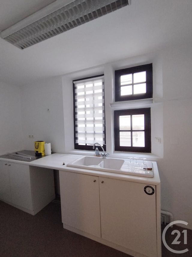 Bureaux à louer - 109.83 m2 - 24 - Dordogne