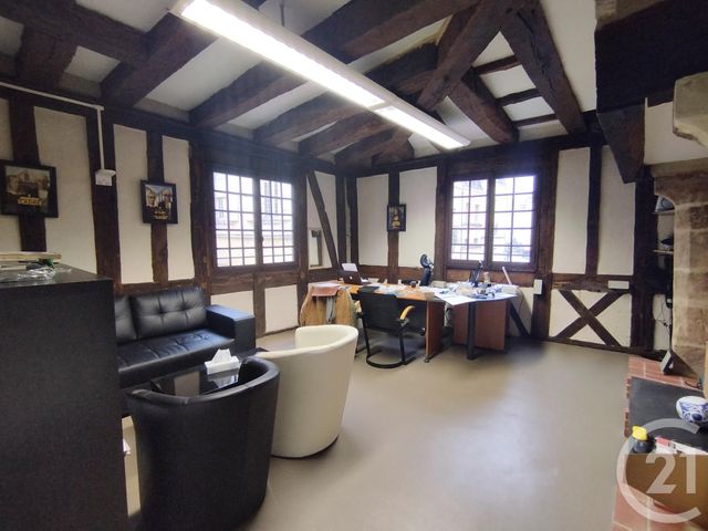 Bureaux à louer - 109.83 m2 - 24 - Dordogne