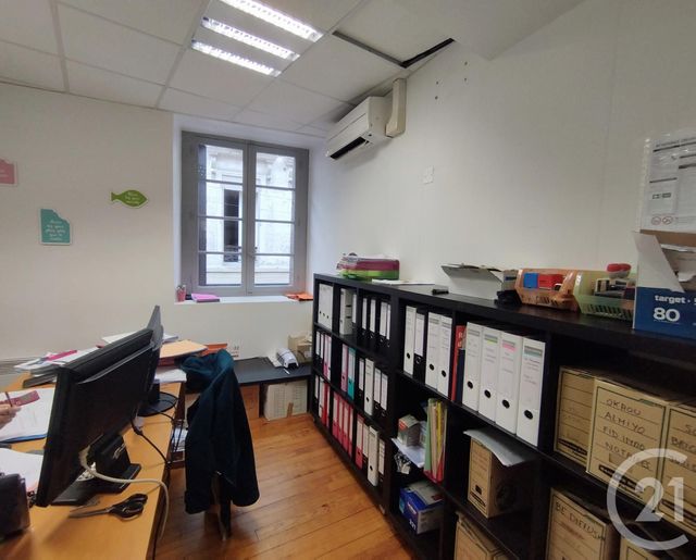 Bureaux à louer - 109.83 m2 - 24 - Dordogne