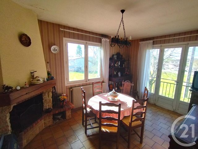 Maison à vendre - 4 pièces - 80 m2 - Fonroque - 24 - AQUITAINE