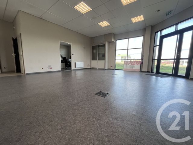 Local commercial à louer - 122.0 m2 - 24 - Dordogne