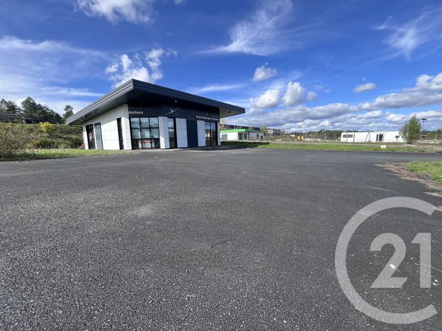 Local commercial à louer - 122.0 m2 - 24 - Dordogne