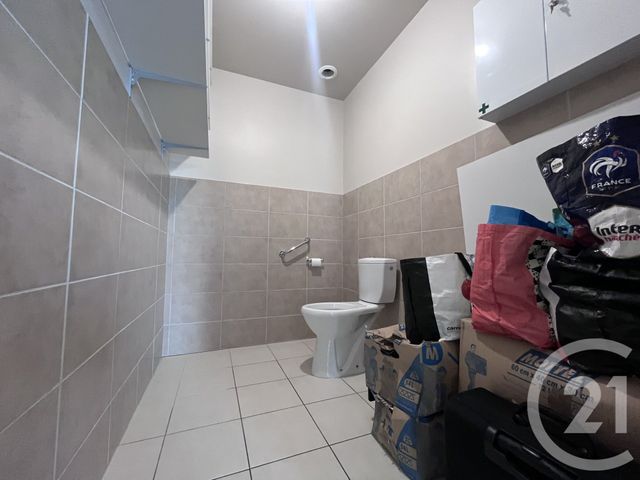 Local commercial à louer - 122.0 m2 - 24 - Dordogne