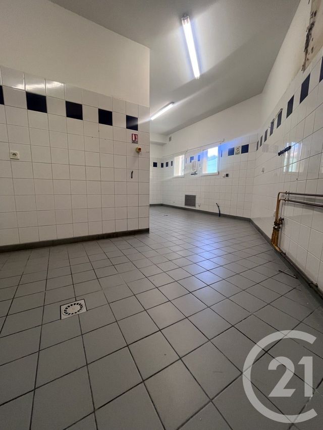 Local commercial à louer - 203.0 m2 - 24 - Dordogne