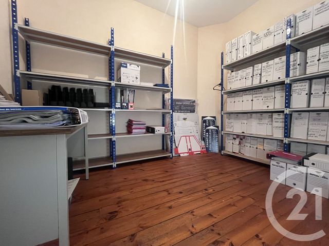 Bureaux à louer - 89.0 m2 - 24 - Dordogne