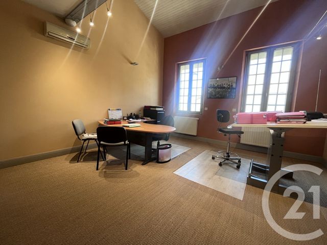 Bureaux à louer - 89.0 m2 - 24 - Dordogne