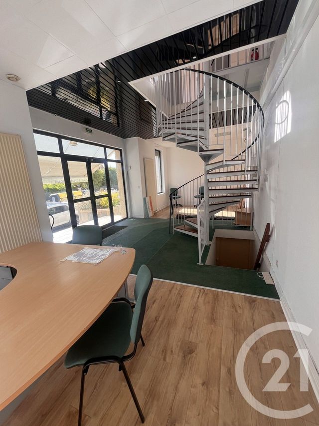 Bureaux à louer - 110.0 m2 - 24 - Dordogne