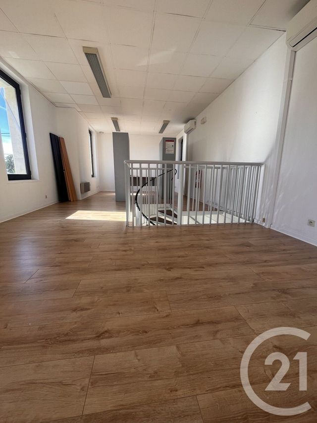 Bureaux à louer - 110.0 m2 - 24 - Dordogne
