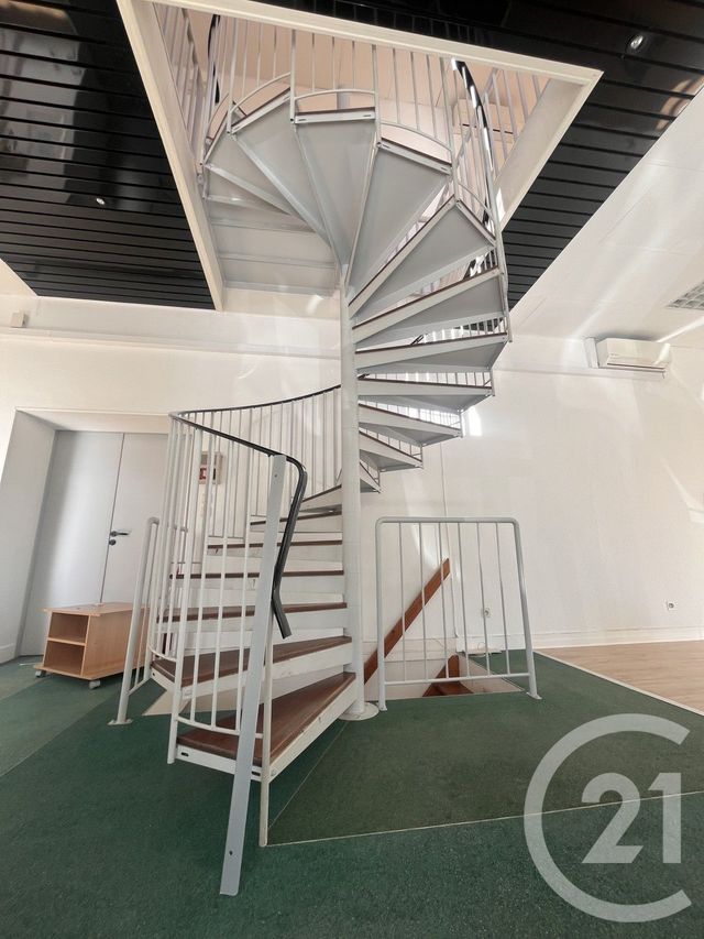 Bureaux à louer - 110.0 m2 - 24 - Dordogne