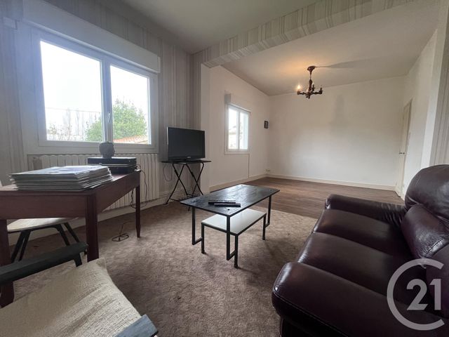 Maison &agrave; louer - 3 pi&egrave;ces - 75,98 m2 - Bergerac - 24 - AQUITAINE