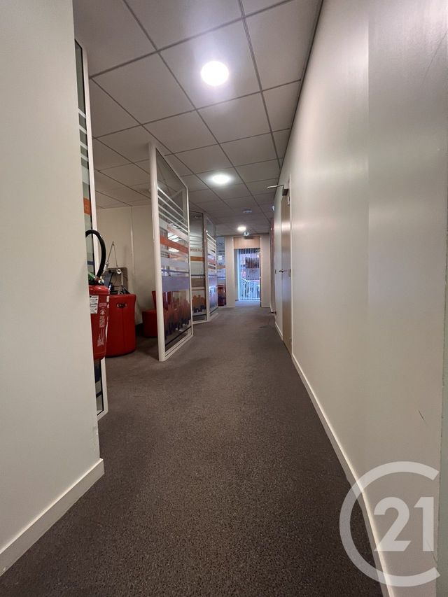 Local commercial à louer - 141.0 m2 - 24 - Dordogne