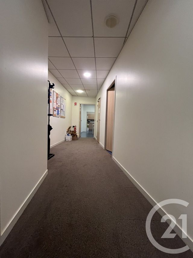 Local commercial à louer - 141.0 m2 - 24 - Dordogne