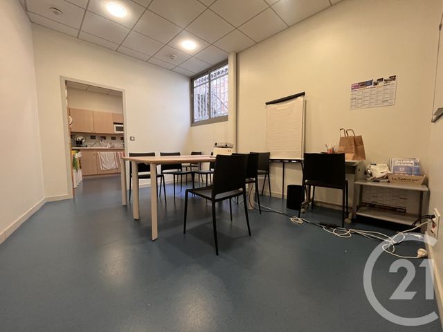 Local commercial à louer - 141.0 m2 - 24 - Dordogne