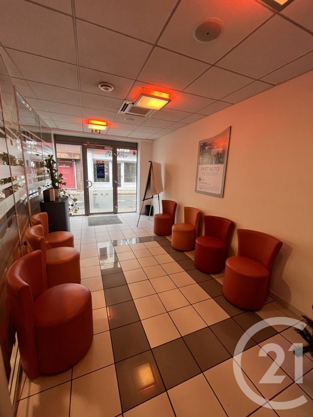 Local commercial à louer - 141.0 m2 - 24 - Dordogne