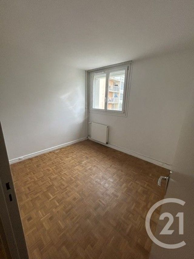Appartement F2 &agrave; louer - 2 pi&egrave;ces - 46,69 m2 - Chilly Mazarin - 91 - ILE-DE-FRANCE