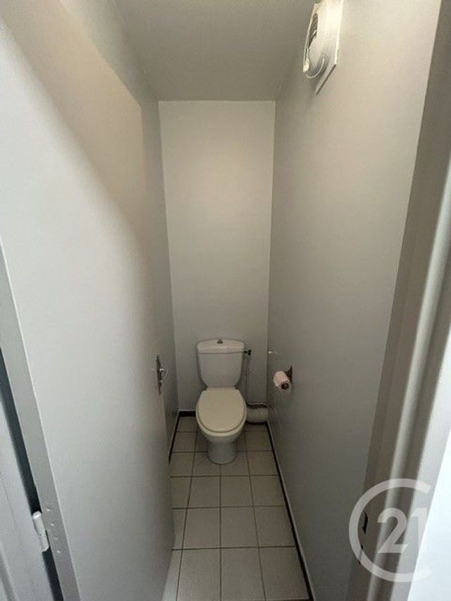 Appartement F2 &agrave; louer - 2 pi&egrave;ces - 46,69 m2 - Chilly Mazarin - 91 - ILE-DE-FRANCE