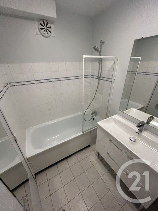 Appartement F2 &agrave; louer - 2 pi&egrave;ces - 46,69 m2 - Chilly Mazarin - 91 - ILE-DE-FRANCE