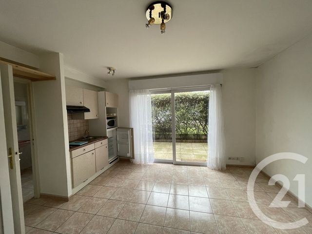 Appartement Studio &agrave; louer - 1 pi&egrave;ce - 22,96 m2 - Savigny Sur Orge - 91 - ILE-DE-FRANCE