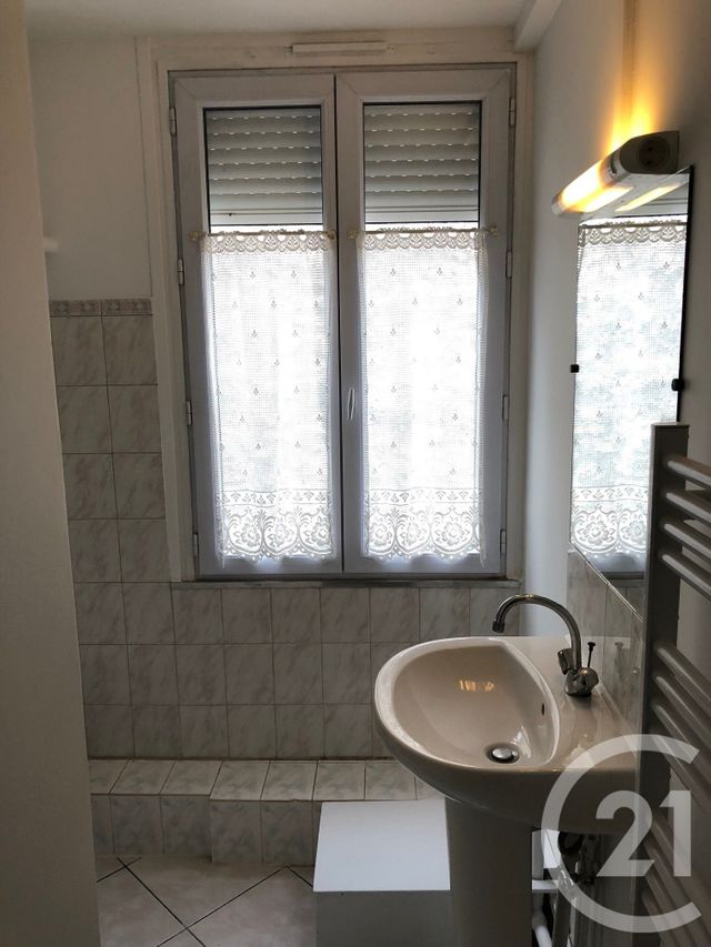 Appartement Studio &agrave; louer - 1 pi&egrave;ce - 20,75 m2 - Savigny Sur Orge - 91 - ILE-DE-FRANCE