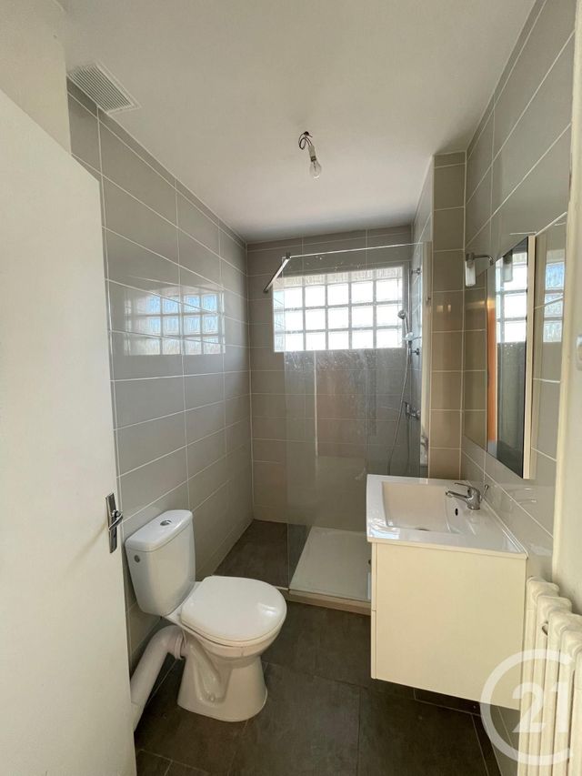 Appartement F2 &agrave; louer - 2 pi&egrave;ces - 42,80 m2 - Savigny Sur Orge - 91 - ILE-DE-FRANCE