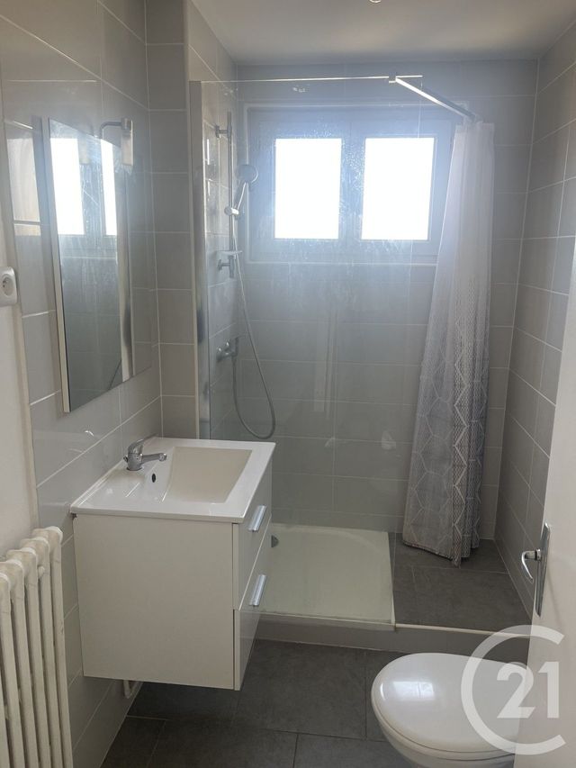 Appartement &agrave; louer - 2 pi&egrave;ces - 41,23 m2 - Savigny Sur Orge - 91 - ILE-DE-FRANCE