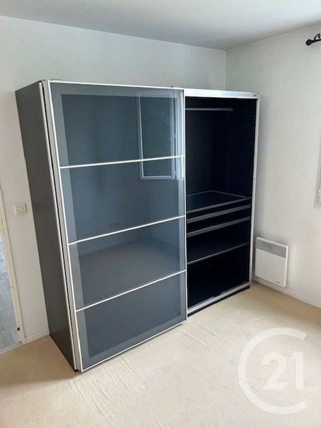 Appartement &agrave; louer - 2 pi&egrave;ces - 37,83 m2 - Corbeil Essonnes - 91 - ILE-DE-FRANCE