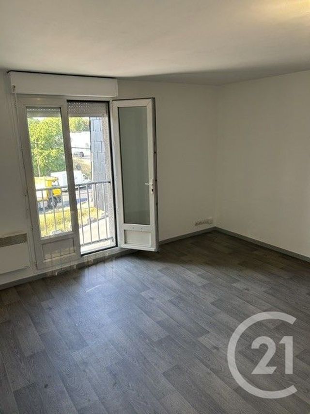 Appartement Studio &agrave; louer - 1 pi&egrave;ce - 25,58 m2 - Viry Chatillon - 91 - ILE-DE-FRANCE