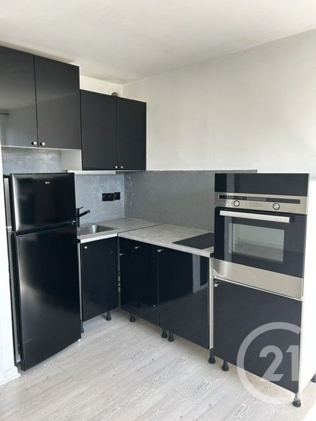 Appartement F1 &agrave; louer - 1 pi&egrave;ce - 28,60 m2 - Gif Sur Yvette - 91 - ILE-DE-FRANCE