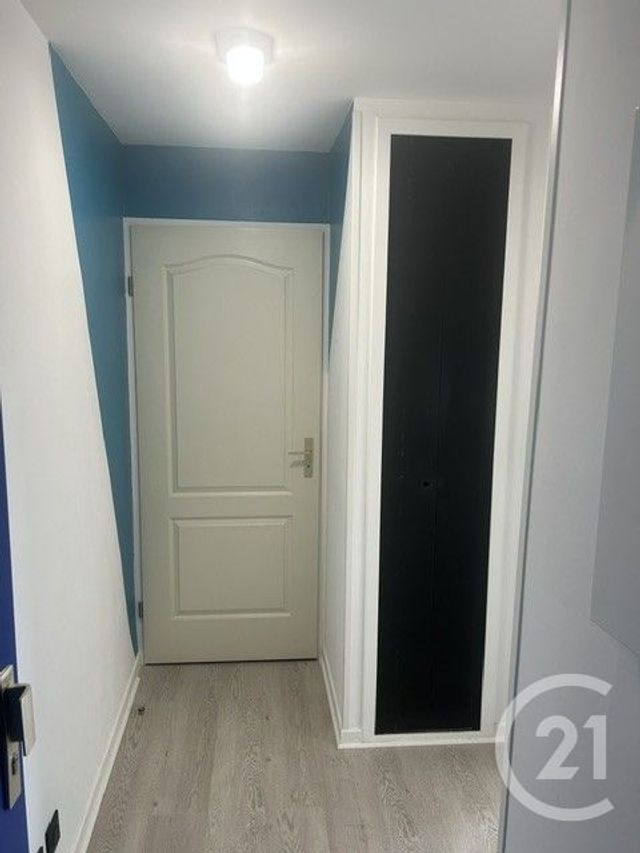 Appartement F1 &agrave; louer - 1 pi&egrave;ce - 28,60 m2 - Gif Sur Yvette - 91 - ILE-DE-FRANCE