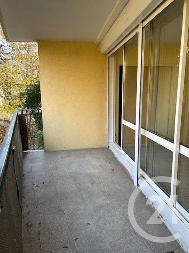 Appartement &agrave; louer - 3 pi&egrave;ces - 67,12 m2 - Ballainvilliers - 91 - ILE-DE-FRANCE