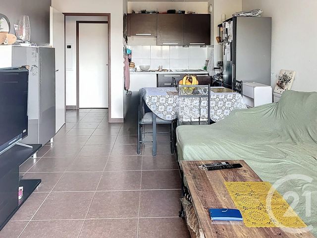 Appartement F2 à vendre - 2 pièces - 45 m2 - Sorgues - 84 - PROVENCE-ALPES-COTE-D-AZUR