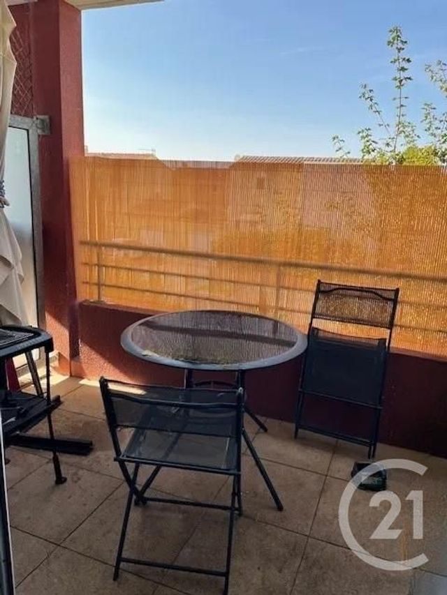 Appartement F2 à vendre - 2 pièces - 45 m2 - Sorgues - 84 - PROVENCE-ALPES-COTE-D-AZUR