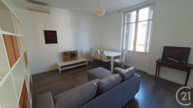 Appartement F3 &agrave; louer - 3 pi&egrave;ces - 69,80 m2 - Avignon - 84 - PROVENCE-ALPES-COTE-D-AZUR