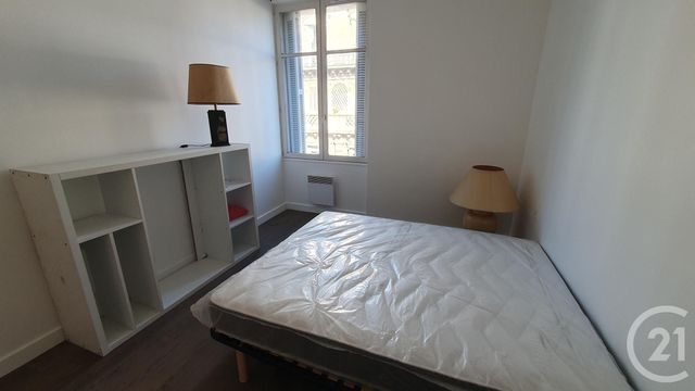 Appartement F3 &agrave; louer - 3 pi&egrave;ces - 69,80 m2 - Avignon - 84 - PROVENCE-ALPES-COTE-D-AZUR