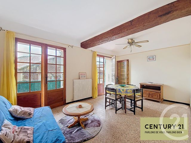Appartement F3 &agrave; louer - 3 pi&egrave;ces - 70 m2 - Roquemaure - 30 - LANGUEDOC-ROUSSILLON