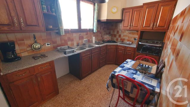 Appartement F3 &agrave; louer - 3 pi&egrave;ces - 70 m2 - Roquemaure - 30 - LANGUEDOC-ROUSSILLON