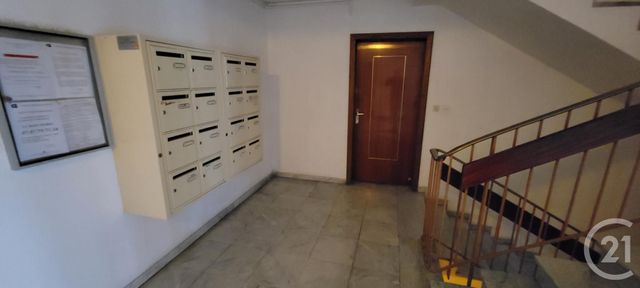 Bureaux à louer - 87.0 m2 - 84 - Vaucluse