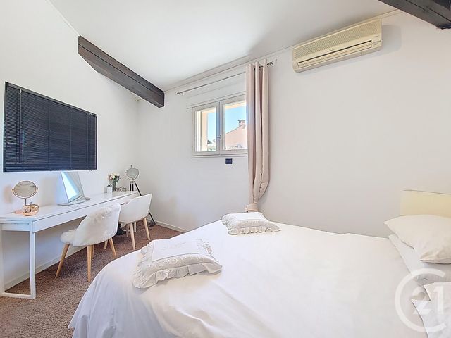 Maison à vendre - 5 pièces - 140 m2 - St Saturnin Les Avignon - 84 - PROVENCE-ALPES-COTE-D-AZUR