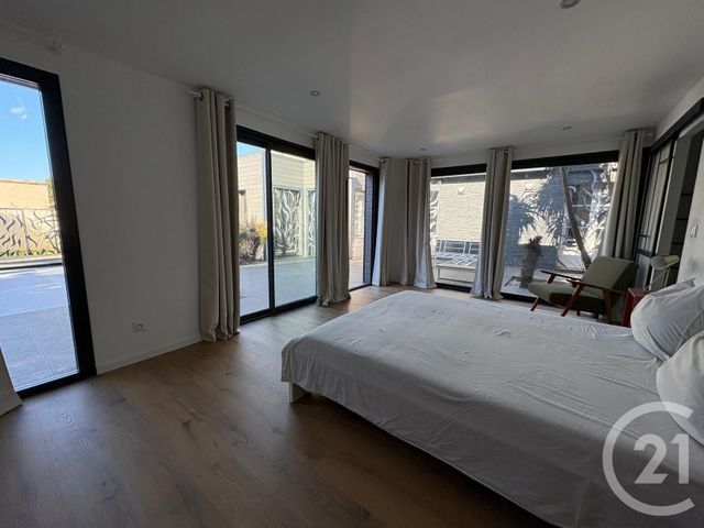 Maison &agrave; vendre - 5 pi&egrave;ces - 195 m2 - Sorgues - 84 - PROVENCE-ALPES-COTE-D-AZUR