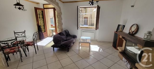 Appartement F3 &agrave; louer - 3 pi&egrave;ces - 54,10 m2 - Roquemaure - 30 - LANGUEDOC-ROUSSILLON