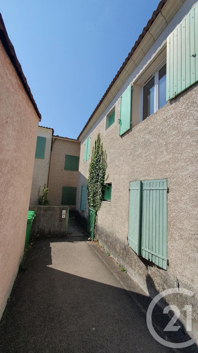 Appartement F3 &agrave; louer - 3 pi&egrave;ces - 70,81 m2 - Avignon - 84 - PROVENCE-ALPES-COTE-D-AZUR