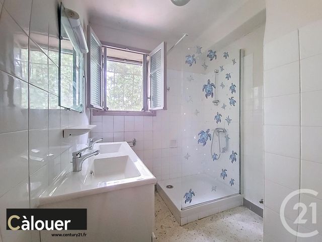 Maison à louer - 6 pièces - 116 m2 - Avignon - 84 - PROVENCE-ALPES-COTE-D-AZUR