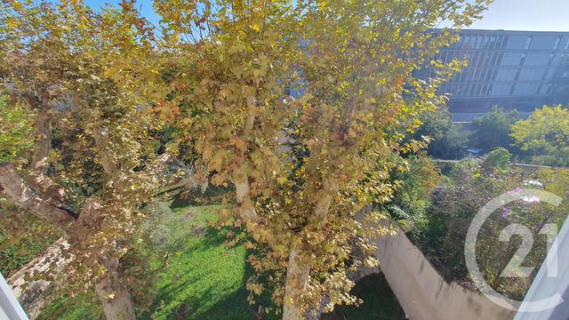 Appartement F3 à louer - 3 pièces - 66,80 m2 - Avignon - 84 - PROVENCE-ALPES-COTE-D-AZUR