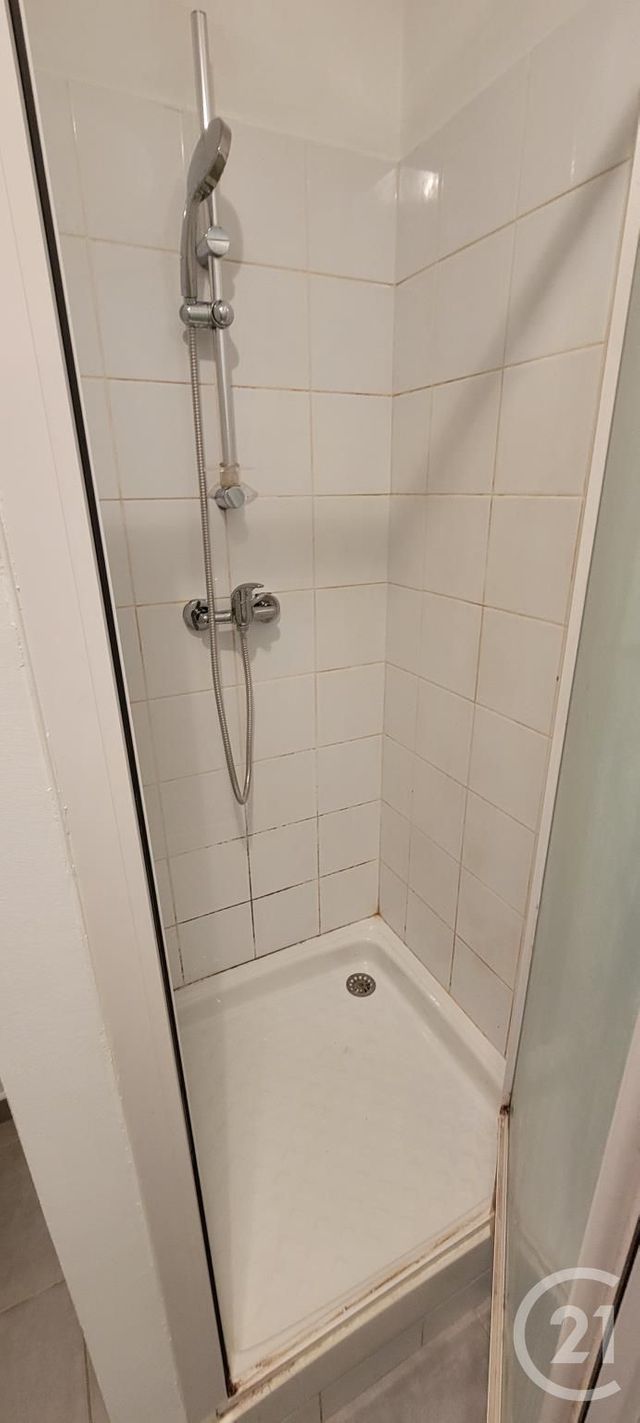 Appartement Studio &agrave; louer - 1 pi&egrave;ce - 16 m2 - Avignon - 84 - PROVENCE-ALPES-COTE-D-AZUR