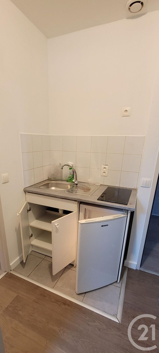Appartement Studio &agrave; louer - 1 pi&egrave;ce - 16 m2 - Avignon - 84 - PROVENCE-ALPES-COTE-D-AZUR