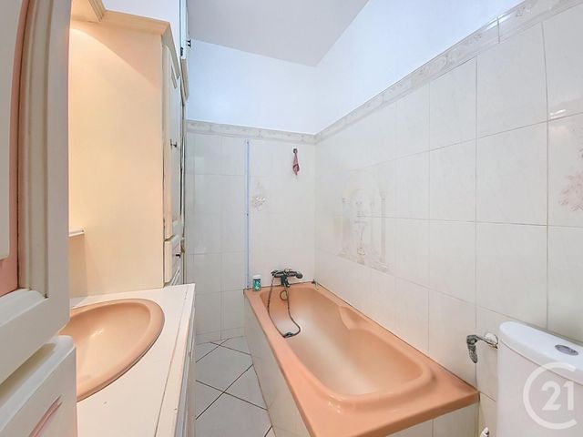 Maison &agrave; vendre - 11 pi&egrave;ces - 210 m2 - Roquemaure - 30 - LANGUEDOC-ROUSSILLON