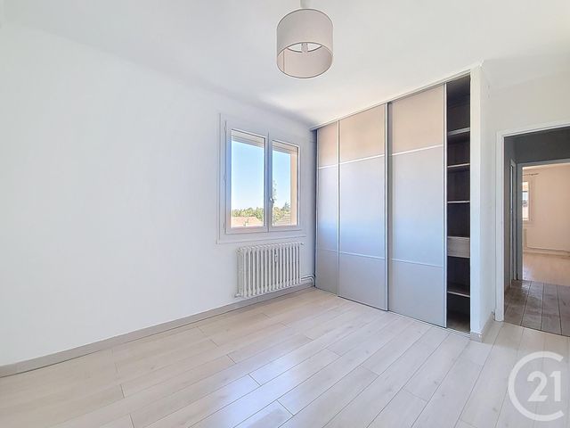 Appartement T4 &agrave; vendre - 4 pi&egrave;ces - 90,96 m2 - Villeneuve Les Avignon - 30 - LANGUEDOC-ROUSSILLON